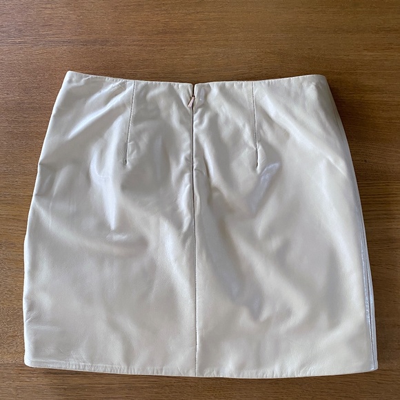 Lamarque Aricia Beige Ruched Leather Skirt US4 New With Tags - Picture 11 of 11